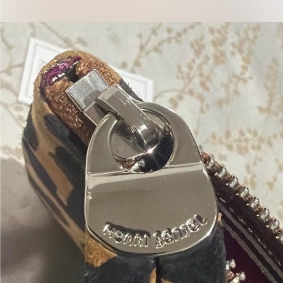 Henri Bendel Leopard Print Haircalf Leather Clutch Wristlet Pouch - Picture 8 of 8